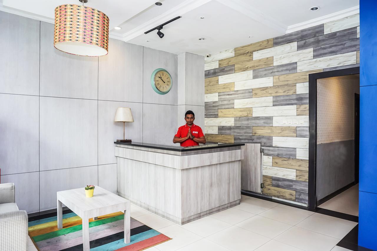 Oyo 119 Belvena Hotel Jakarta Exterior photo